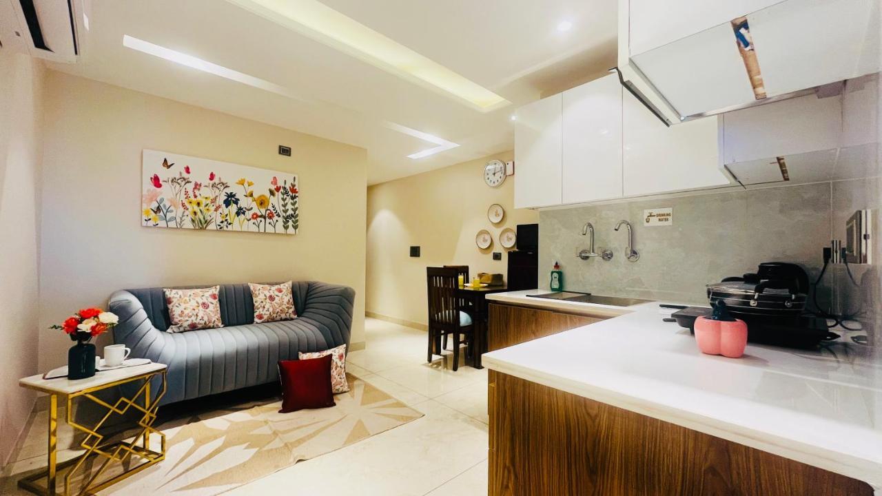 Zen Suites Gurgaon - Luxe Stays Collection Exterior foto